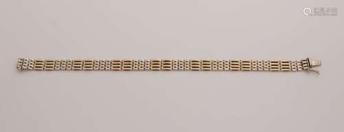 Yellow gold bracelet, 585/000, with pins and openwork