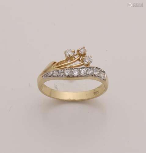 Yellow gold ring, 585/000, with zirconia. imagination