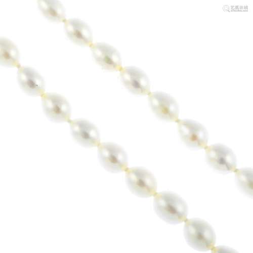 Sixteen cultured freshwater pearl single-strand