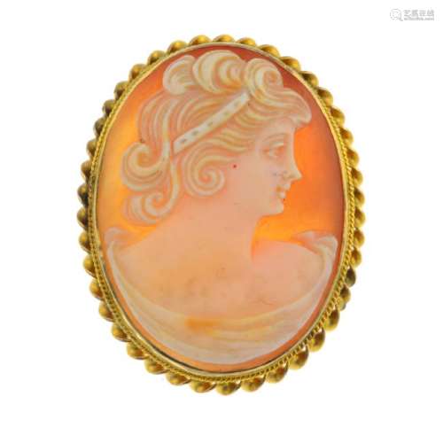 A mid 20th century 9ct gold shell cameo brooch. Of oval