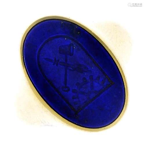 A lapis lazuli signet ring. The oval-shape lapis lazuli