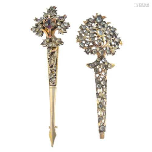 Four early 20th century zircon brooches. Each of
