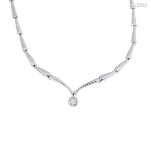 A diamond necklace. The brilliant-cut diamond collet,