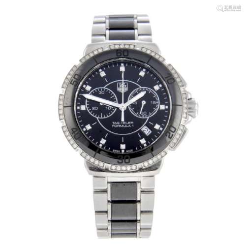 TAG HEUER - a Formula 1 chronograph bracelet watch.