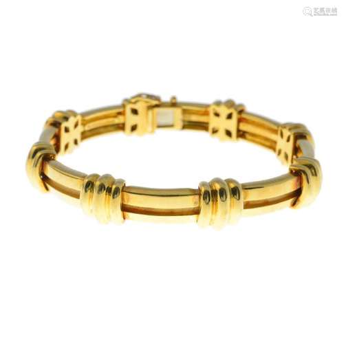 TIFFANY & CO. - an 'Atlas' bracelet. Designed as a