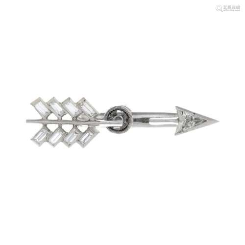 A mid 20th century platinum diamond collar pin.