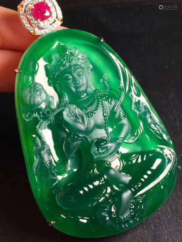 A GUANYIN SHAPED NATURAL JADEITE PENDANT