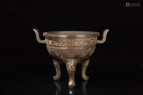 A BRONZE CASTED BEAST PATTERN CENSER