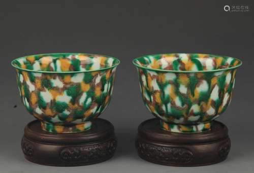 PAIR OF SAN CAI COLOR DRAGON CARVING PORCELAIN BOWL