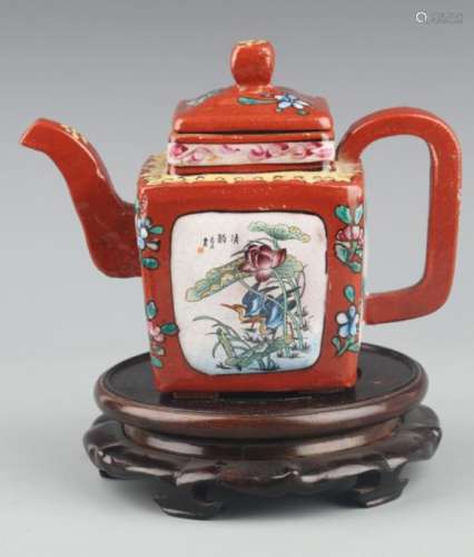 A FINELY PAINTED RED COLOR PORCELAIN WATER POT