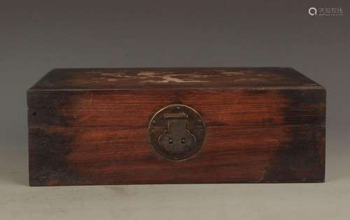 A FINE HUA LI MU JEWER BOX INLAY WITH SHELL