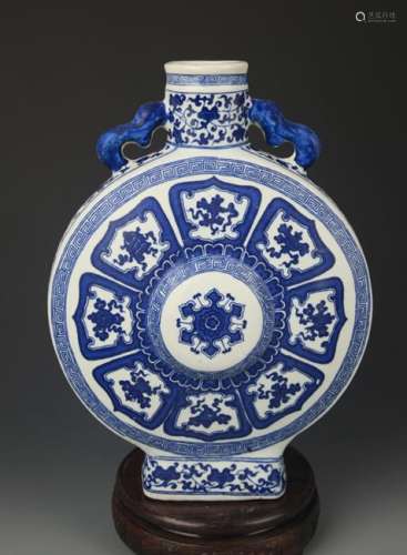 A LARGE BLUE AND WHITE AUSPICIOUS EIGHT TREASURES