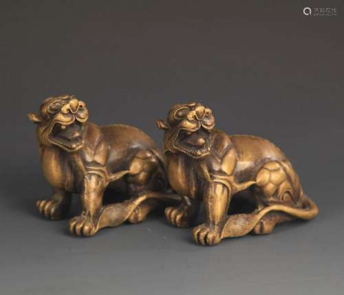 PAIR OF BRONZE KIRIN PAPERWEIGHT