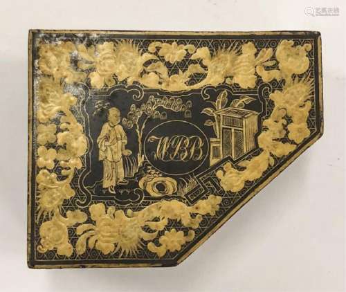CHINESE GILT LACQUERWARE COVERED BOX