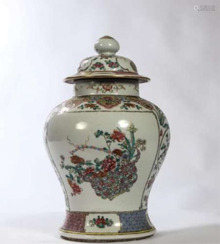 CHINESE ROSE FAMILLE PORCELAIN URN