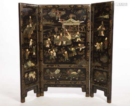 CHINESE (3) PANEL LACQUERED SCREEN