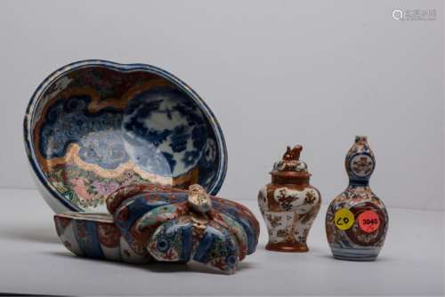 (4) INTERESTING PIECES OF JAPANESE PORCELAIN