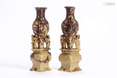 PAIR OF CHINESE CARVED SOAPSTONE URNS ON STANDS