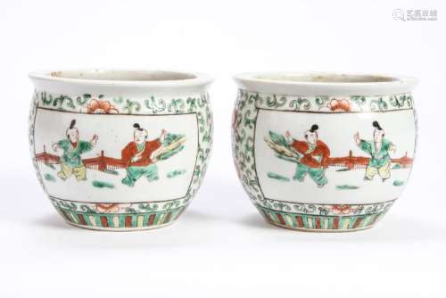 PAIR OF (19th c) CHINESE PORCELAIN POTS