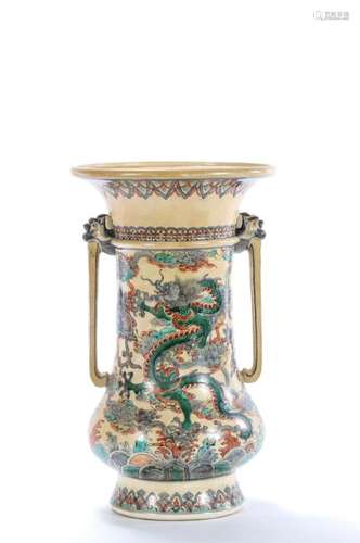 CHINESE PORCELAIN FIGURAL VASE