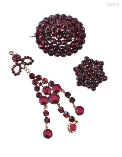 A late 19th century Bohemian garnet brooch