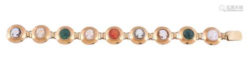 ϒ A gem set cameo bracelet