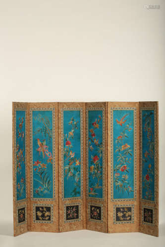 17-19TH CENTURY, A FLORIAL PATTERN EMBROIDERY TABLE PLAQUE, QING DYNASTY