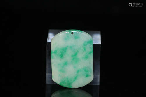 18-19TH CENTURY, A JADEITE PENDANT, LATE QING DYNASTY