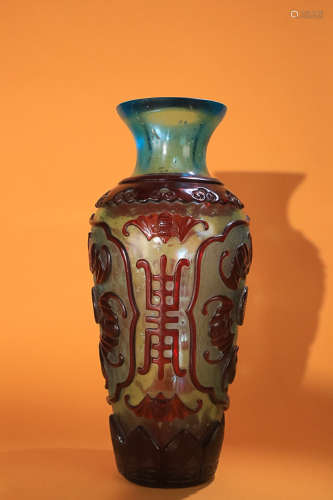 18-19TH CENTURY, AN OLD COLOURED GLASS VASE, LATE QING DYNASTY