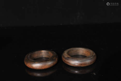 18-19TH CENTURY, A PAIR OF AGILAWOOD BANGLE, LATE QING DYNASTY