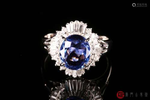 斯里兰卡天然无烧皇家蓝玻璃体2.78克拉蓝宝石镶铂金钻石戒指（铂金pt900,蓝宝石2.78克拉，钻石0.51克拉，附国际证书）