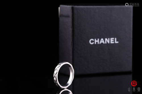 法国奢侈品牌CHANEL（香奈儿）菱纹铂金戒指（pt950 带原装盒）