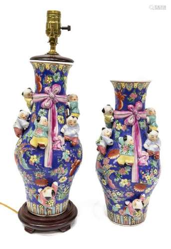 (2) CHINESE PORCELAIN POLYCHROME VASES / LAMP