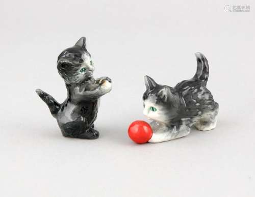 Two playing cats, Goebel, Oeslau, end of the 20th c.,