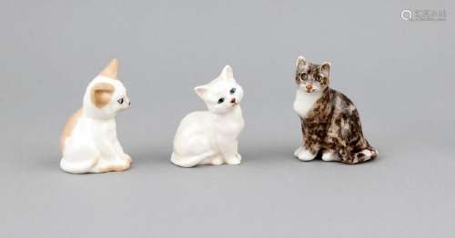Three little cats, England, 20th century, ceramics, 1