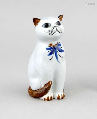 A seated cat, Tonala Sal, Mexico, 21st cent., ceramic,