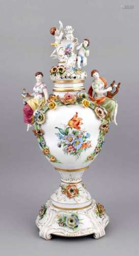 A large lidded vase, 3 pcs., Rudolstadt, Thuringia,