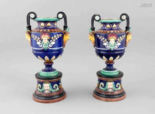 A pair of Majolica vases, 19th century, rising in