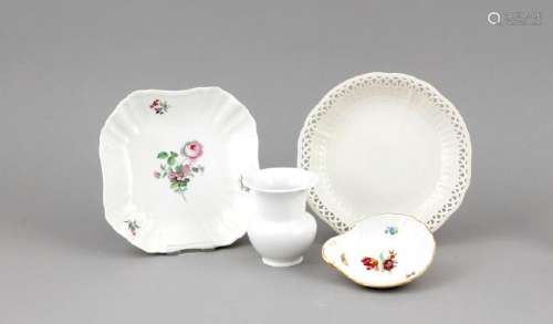 Four pieces of KPM Berlin, bowl with rose decoration,