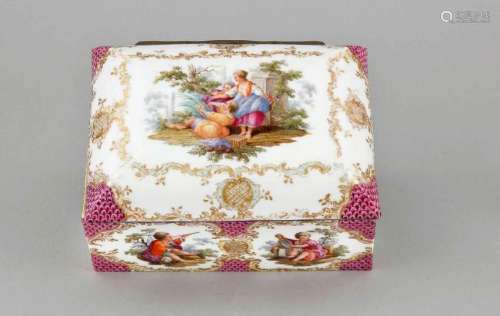 A lidded box, probably France, 19th cent., children