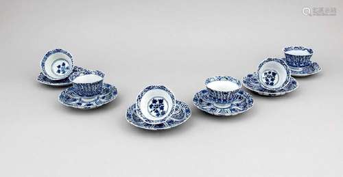 Six Chinese blue and white bowls and saucers,