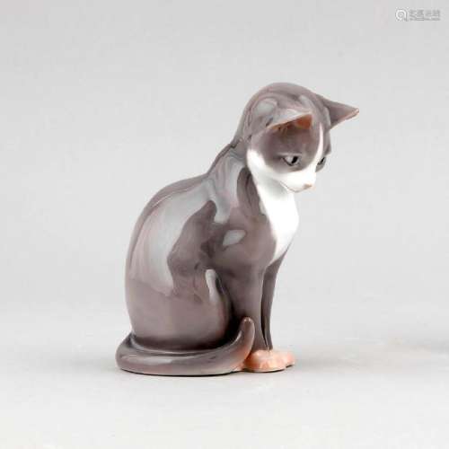 A seated cat, Bing & Grondahl, mark 1970-83, first