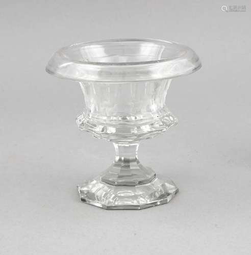 A footed bowl around 1900, circular, polygonal stand,