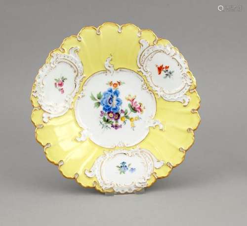 Prunkteller, Meissen, 1950s, 1st quality, model no. F