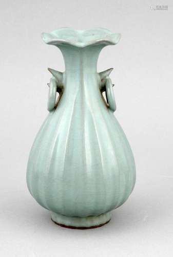 Vase mit Seladon-Glasur, China, 19./20. Jh., nach