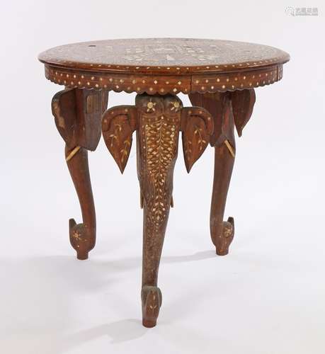 Early 20th Century Indian padouk and ivory inlaid table, the circular top inlaid with an image of