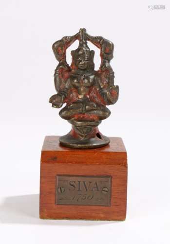 Mid 18th Century Indian bronze figure of Buddha with elephants to her shoulders, with original