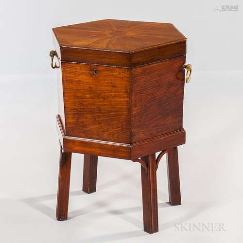 Georgian-style Octagonal Mahogany Cellarette