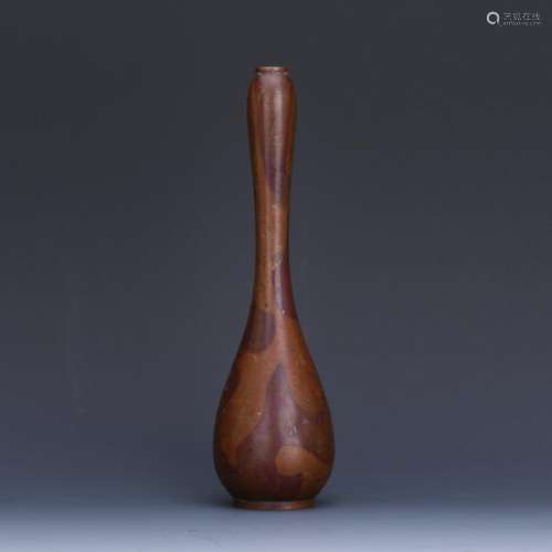 A qing dynasty bronze vase