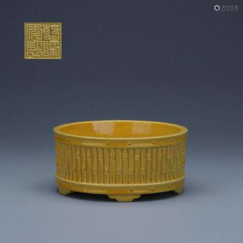 A yellow glazed censer, bamboo pattern
